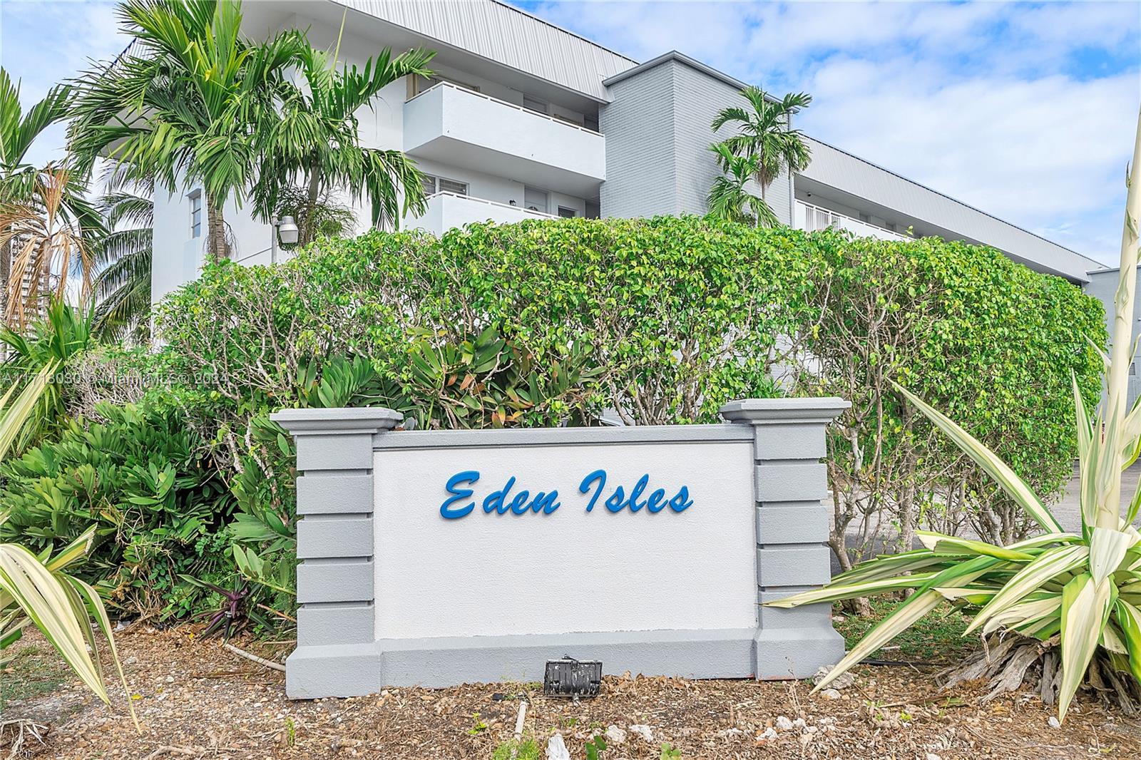 3600 170th St Unit 211, North Miami Beach, Florida 33160