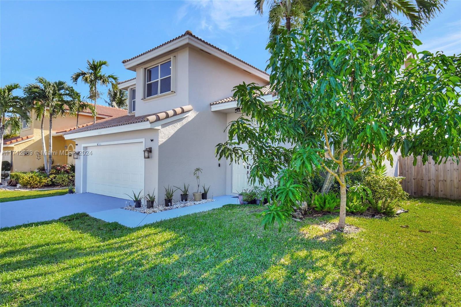 8660 Tourmaline Blvd, Boynton Beach, Florida image 2