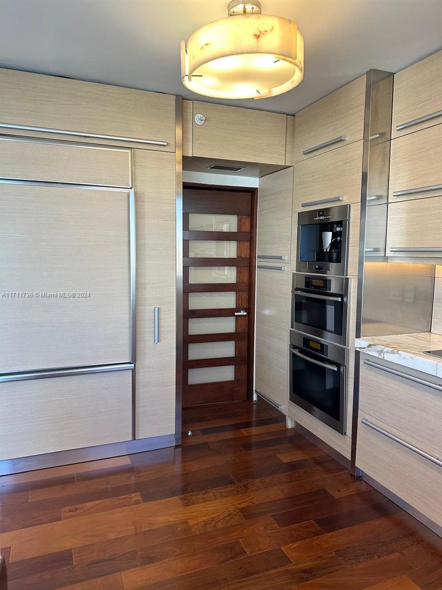1541 Brickell Ave #B2804, Miami FL 33129