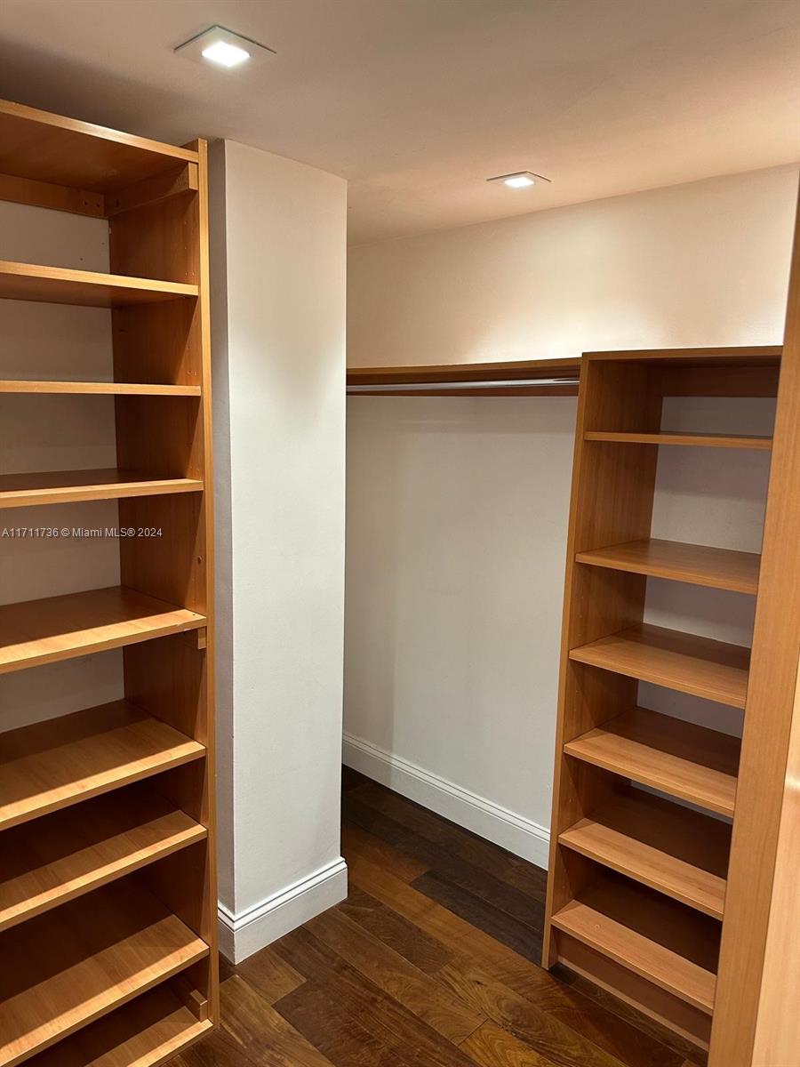 1541 Brickell Ave #B2804, Miami FL 33129