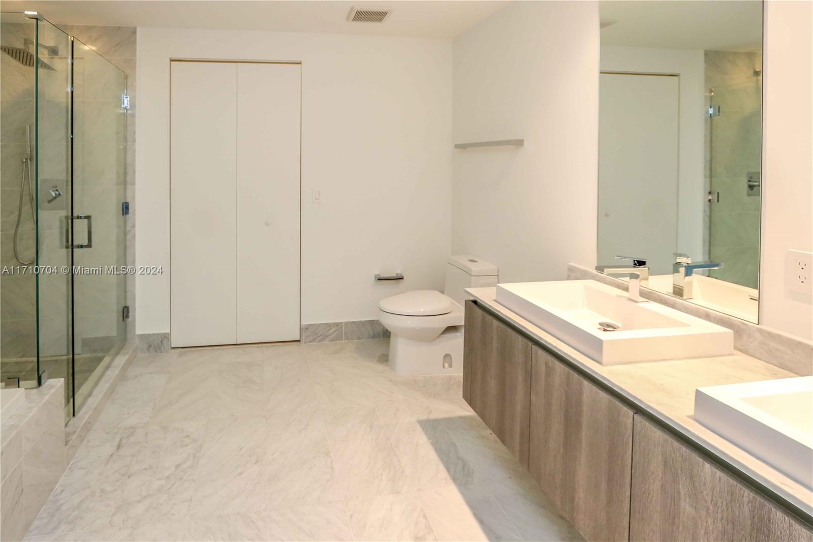 801 S Miami Ave #3306, Miami FL 33130
