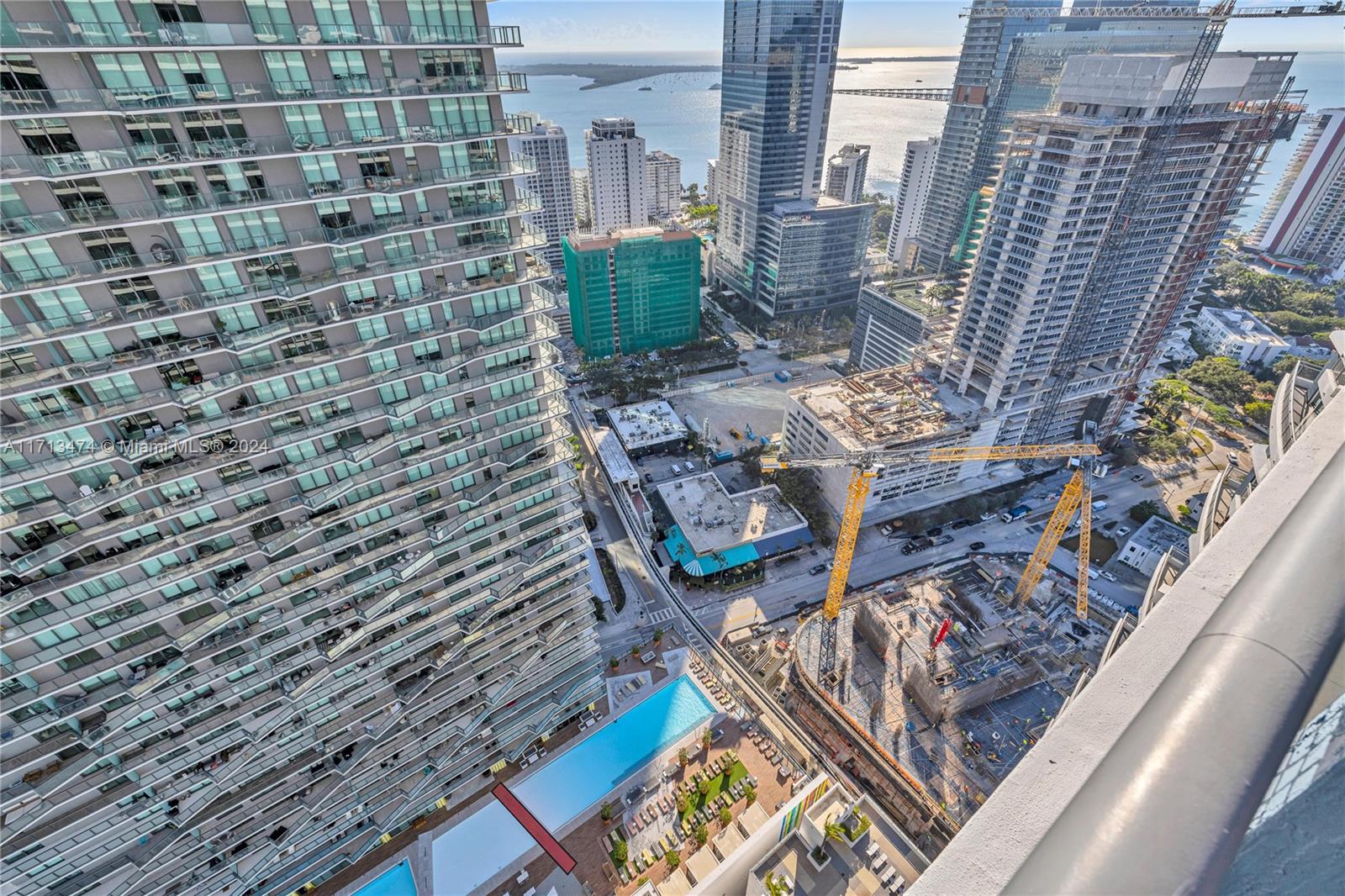 60 SW 13th St #3812, Miami FL 33130