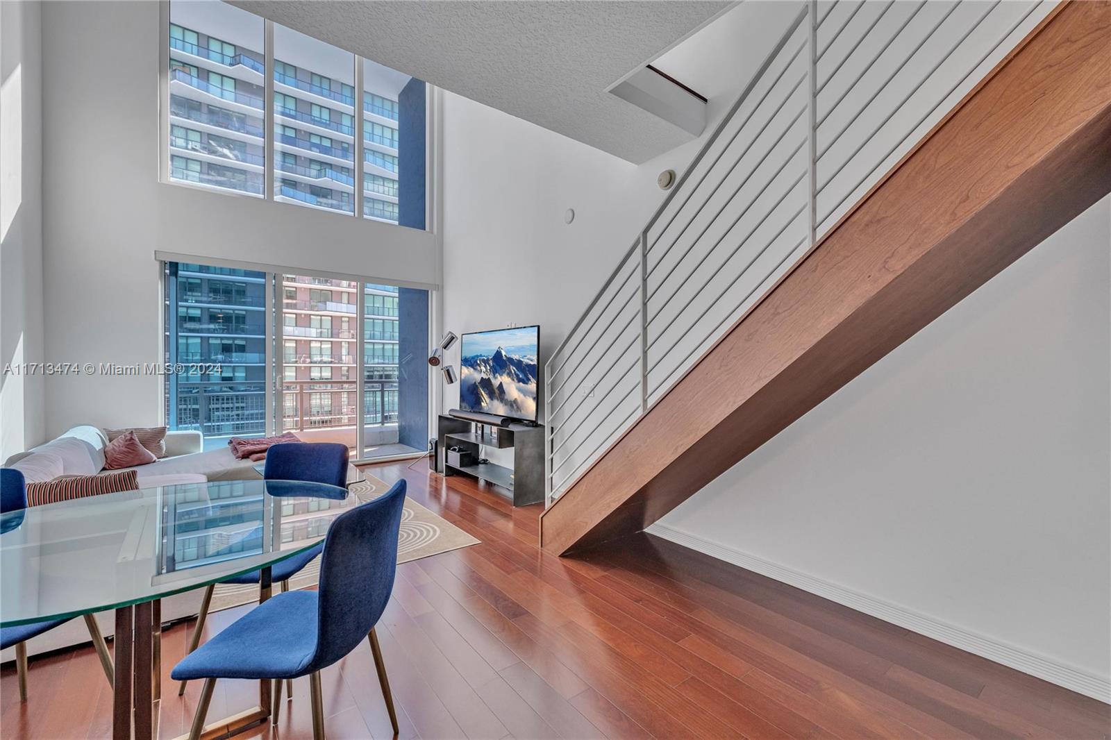 60 SW 13th St #3812, Miami FL 33130