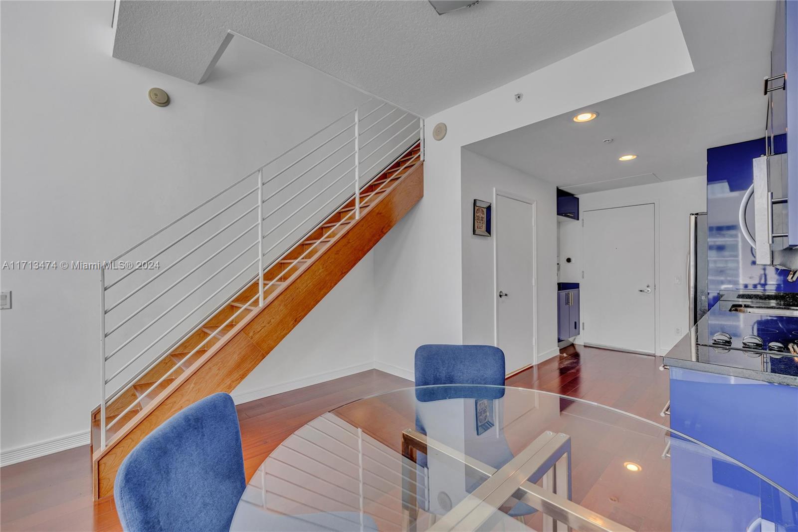 60 SW 13th St #3812, Miami FL 33130