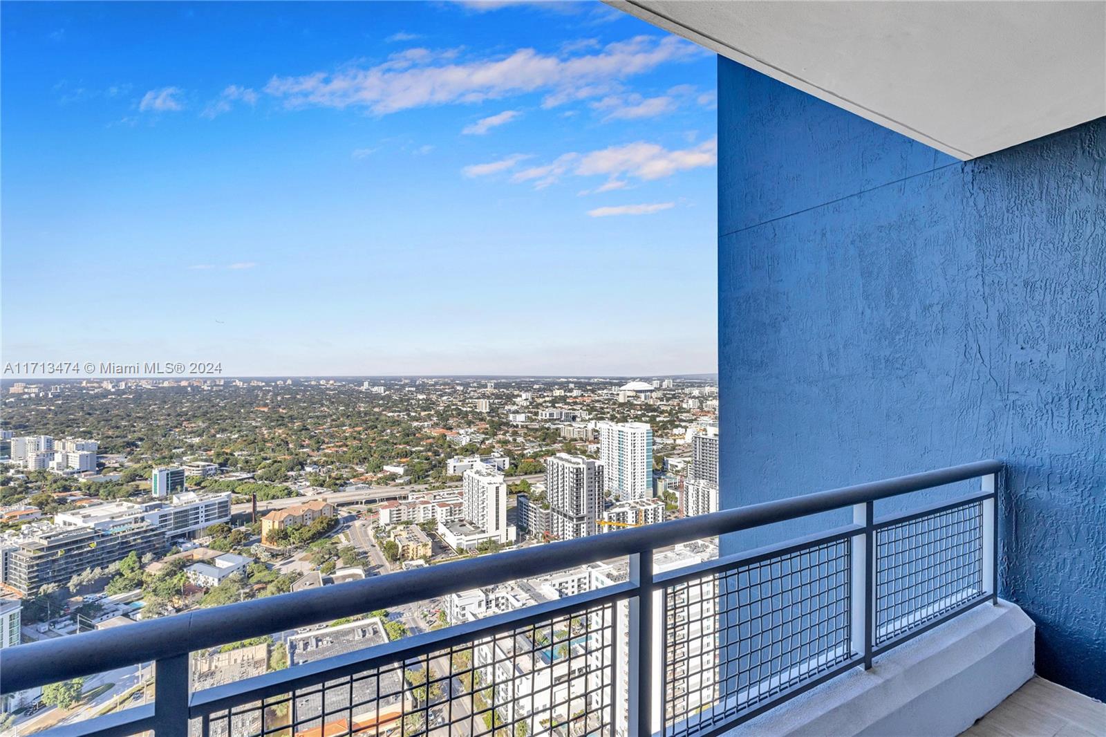 60 SW 13th St #3812, Miami FL 33130