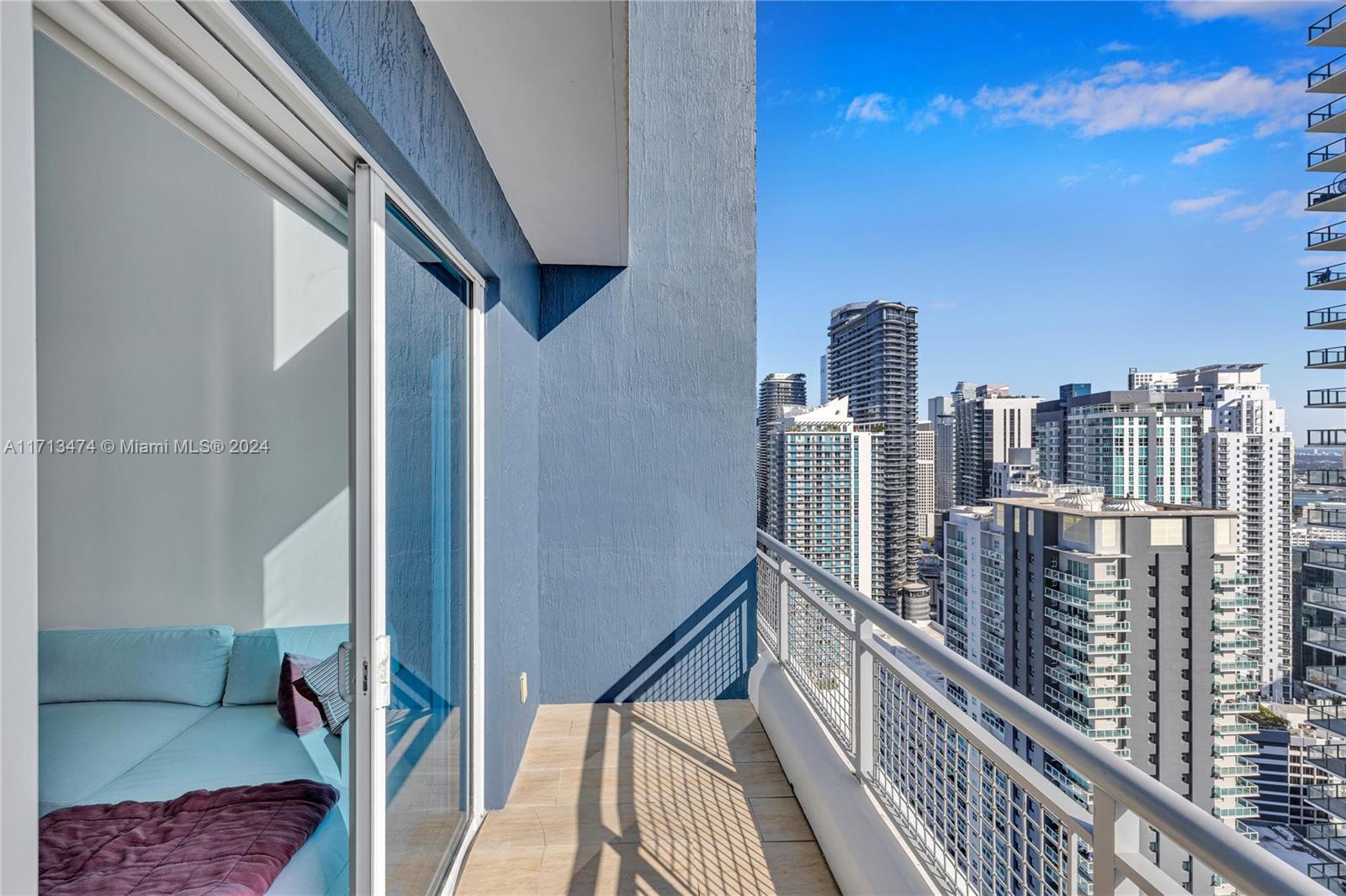 60 SW 13th St #3812, Miami FL 33130
