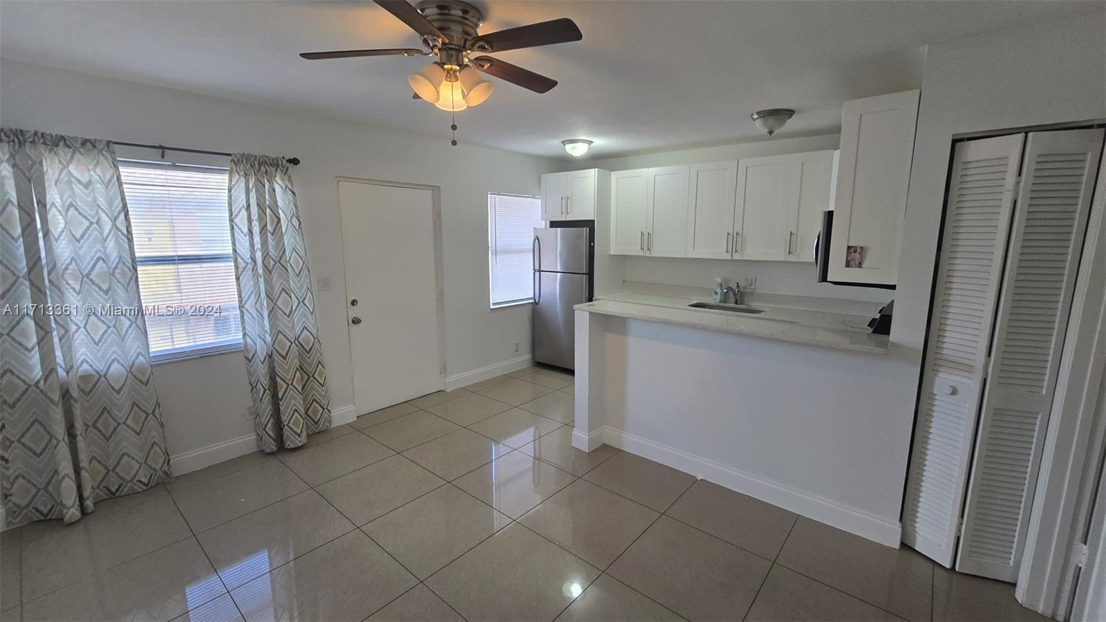 101 NE 41st St #D62, Oakland Park, Florida image 2