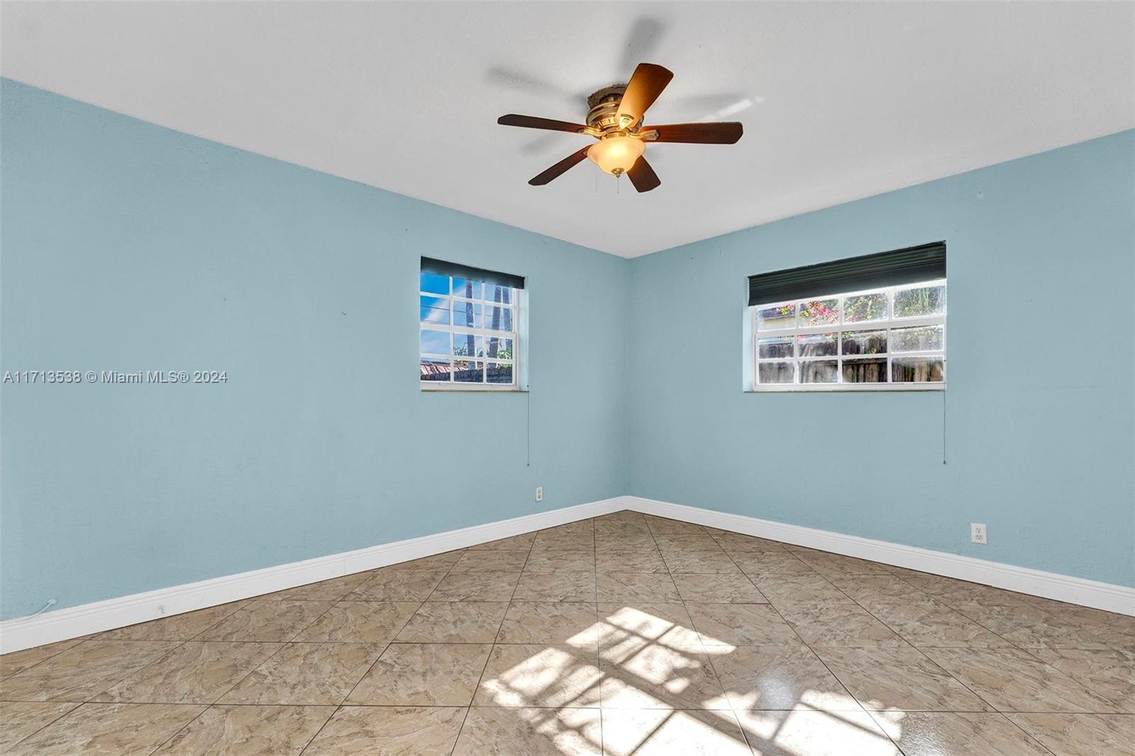 4529 SW 24th St, Fort Lauderdale, Florida image 19