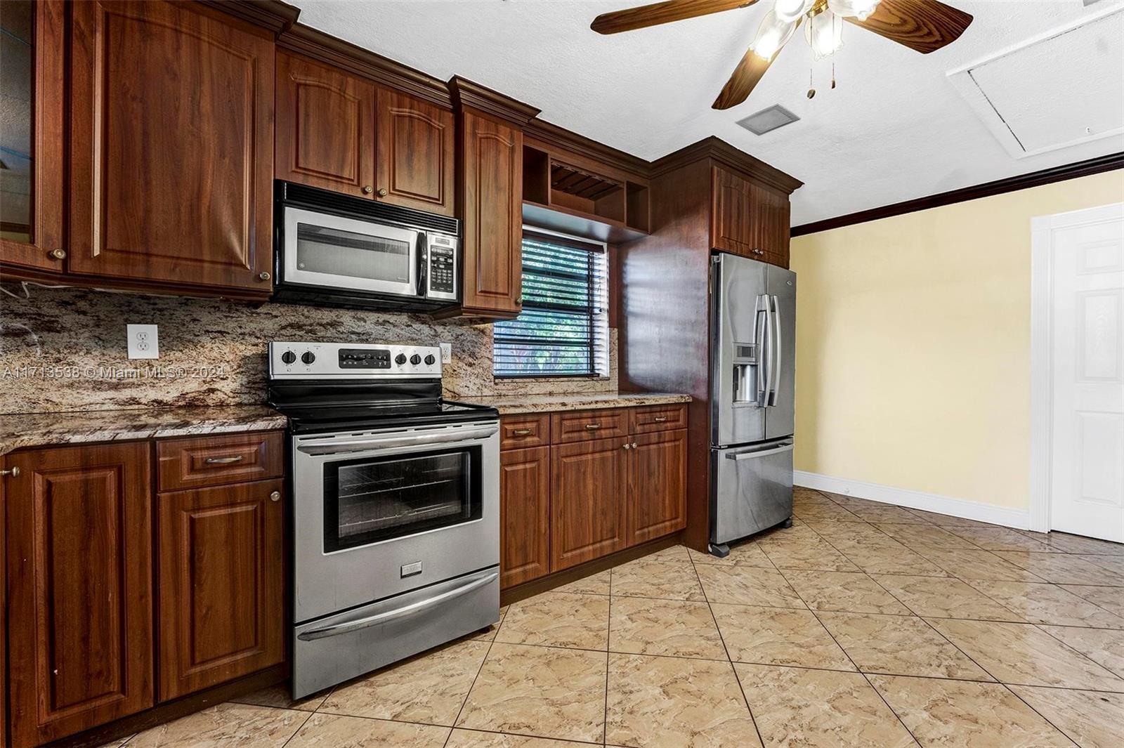 4529 SW 24th St, Fort Lauderdale, Florida image 3