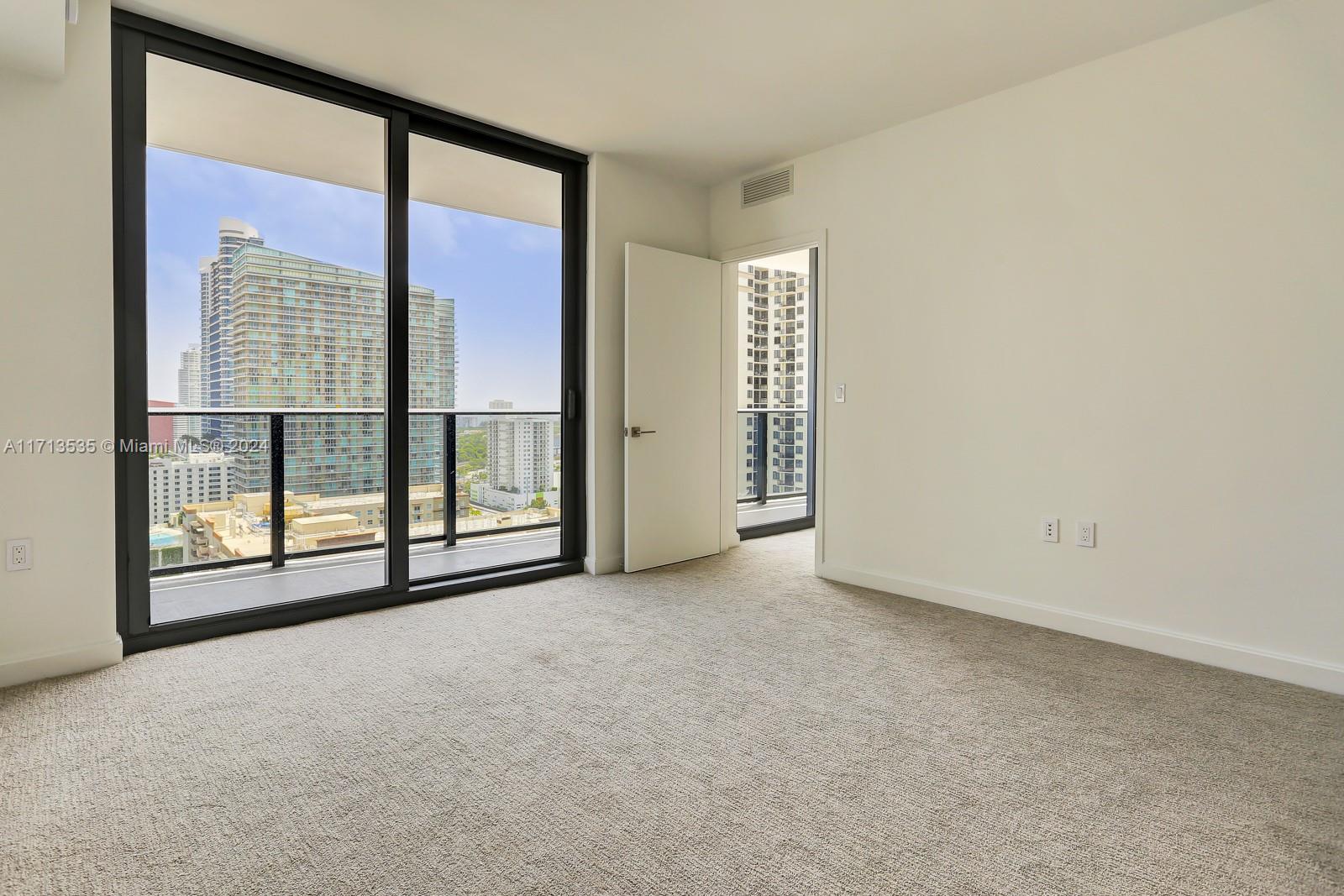 45 SW 9th St #2406, Miami FL 33130