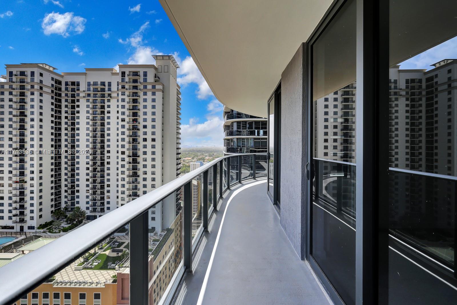 45 SW 9th St #2406, Miami FL 33130