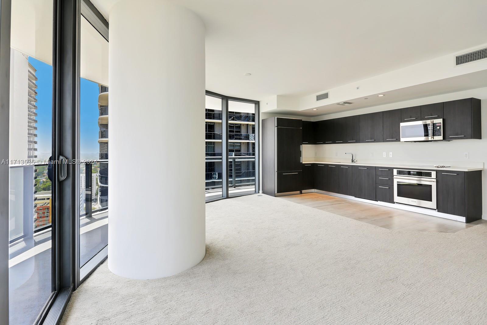 45 SW 9th St #2406, Miami FL 33130