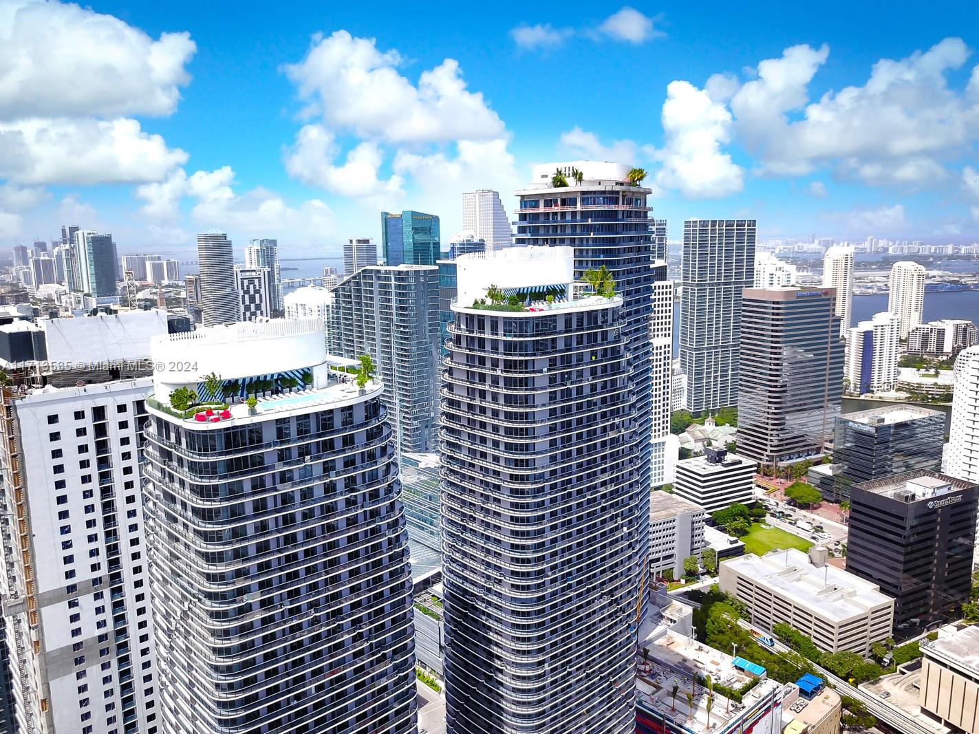 45 SW 9th St #2406, Miami FL 33130