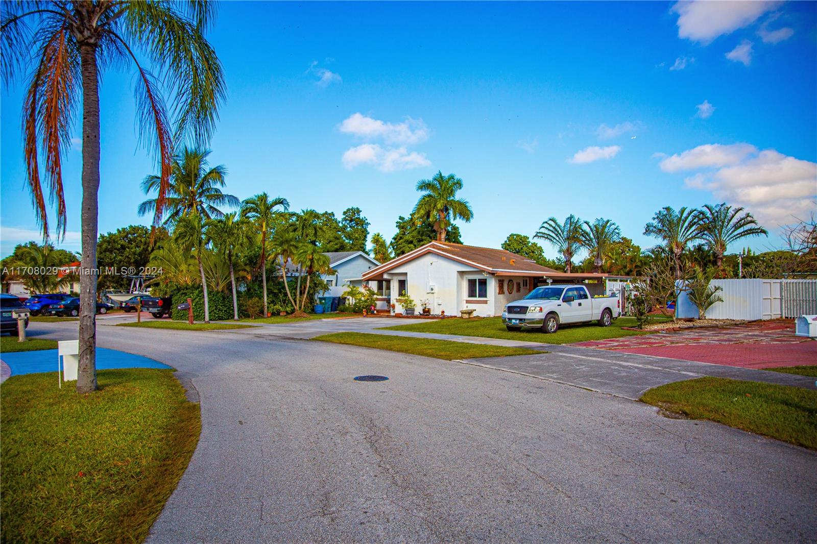 11931 SW 192nd Ter, Miami, Florida image 40