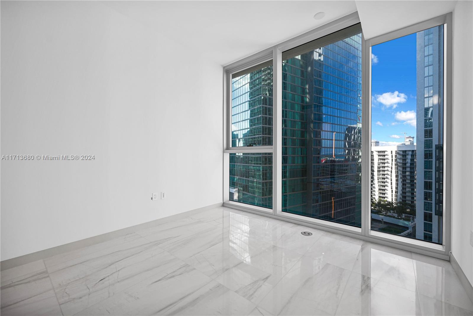 300 Biscayne Blvd Way #2608, Miami, Florida image 6