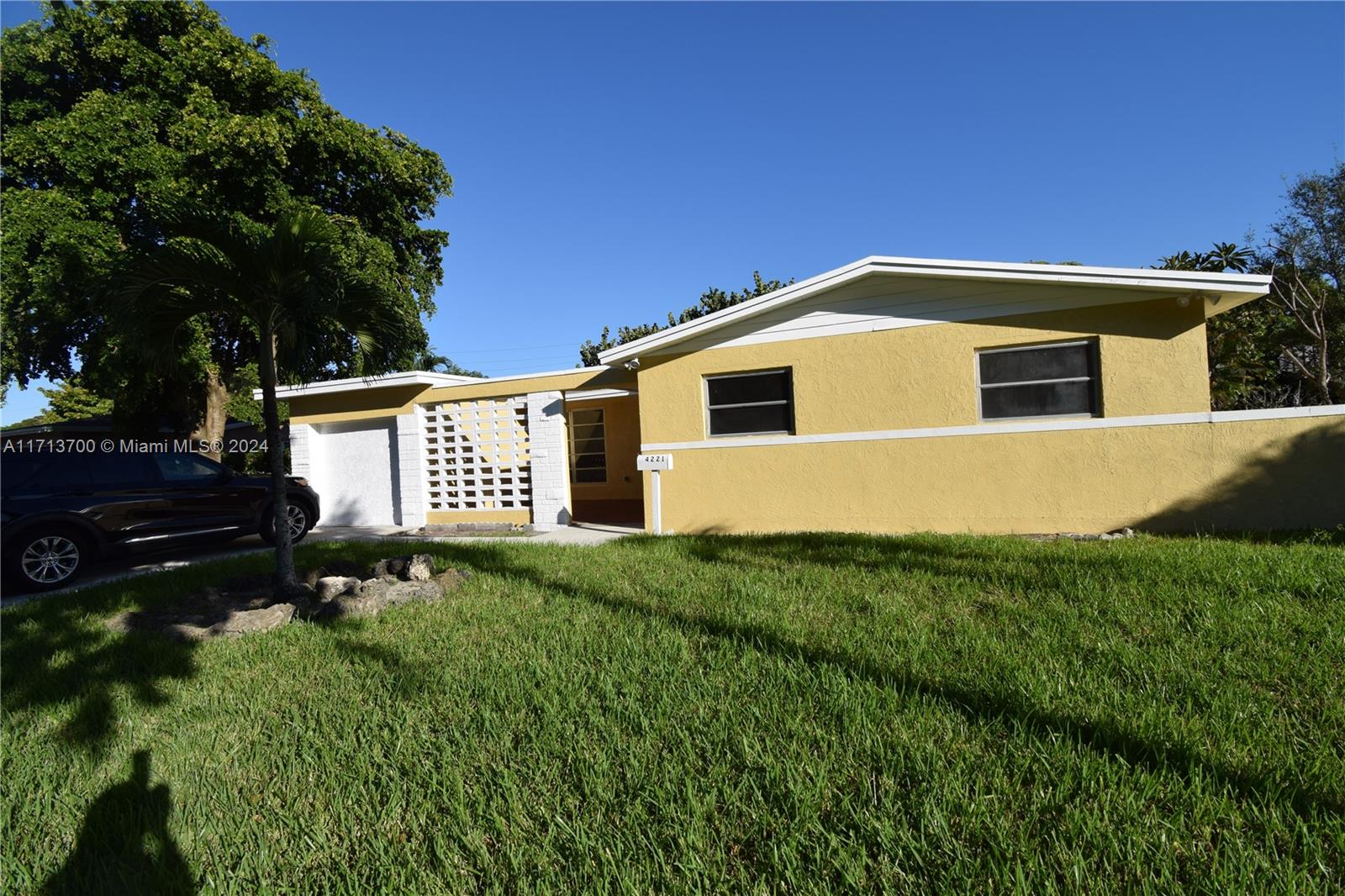 4221 NW 21st St, Lauderhill, Florida image 10