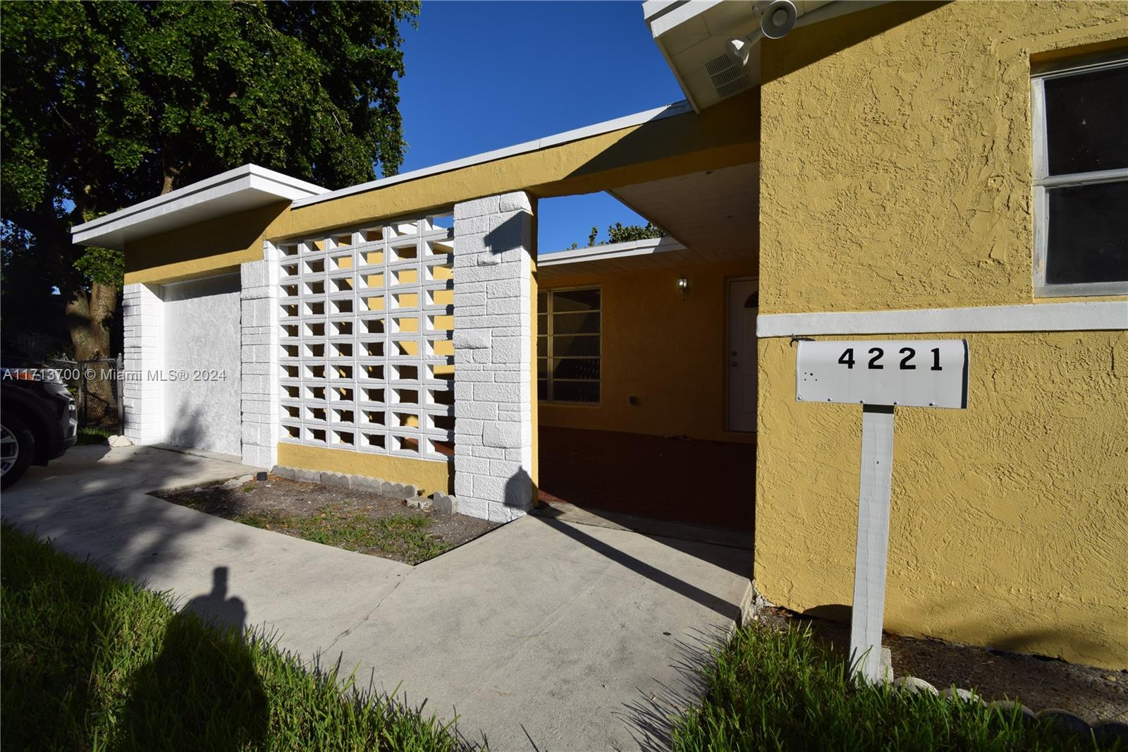 4221 NW 21st St, Lauderhill, Florida image 12