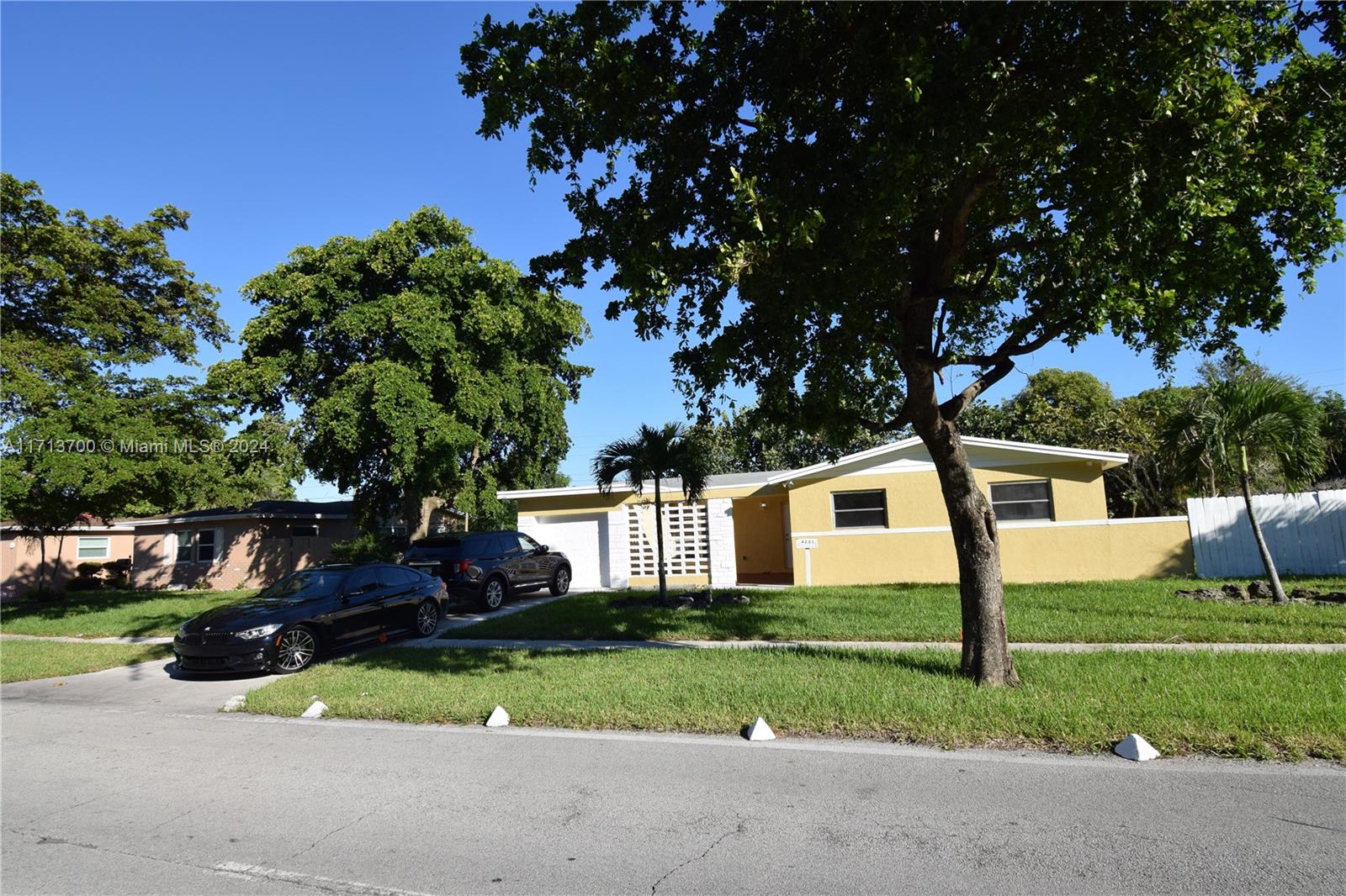 4221 NW 21st St, Lauderhill, Florida image 13