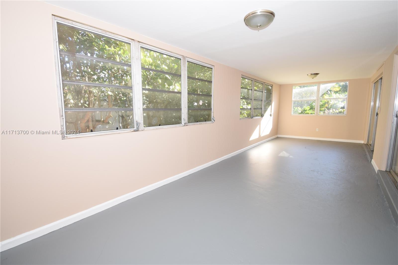 4221 NW 21st St, Lauderhill, Florida image 32