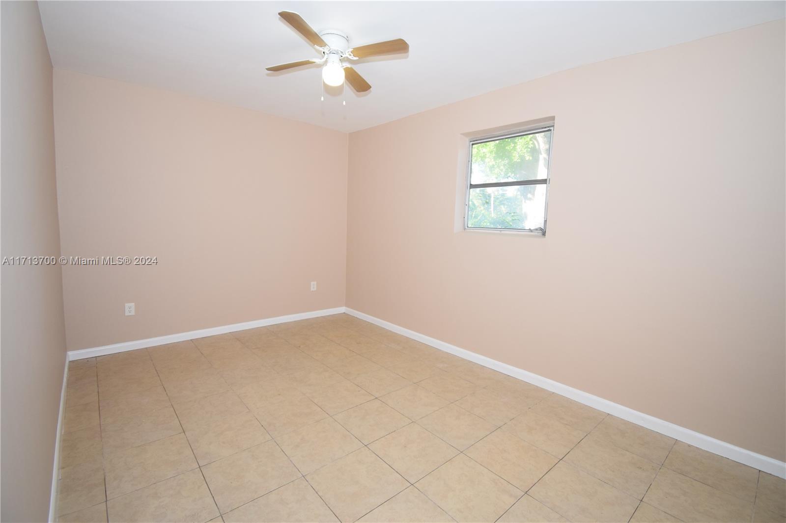 4221 NW 21st St, Lauderhill, Florida image 33