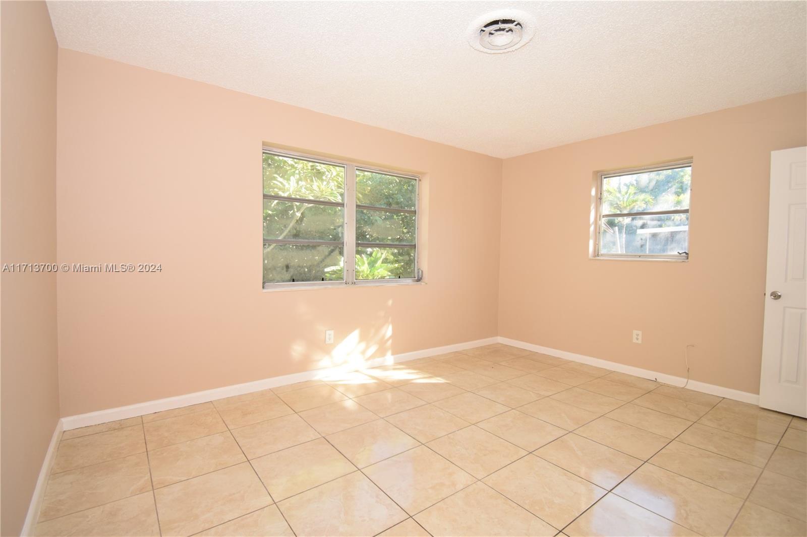 4221 NW 21st St, Lauderhill, Florida image 42