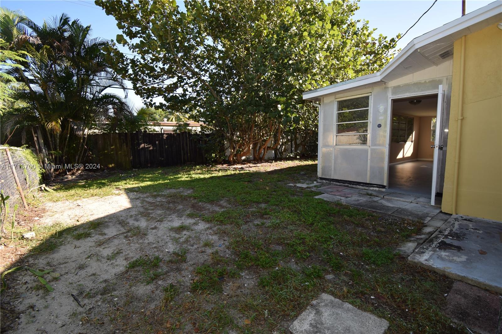 4221 NW 21st St, Lauderhill, Florida image 47