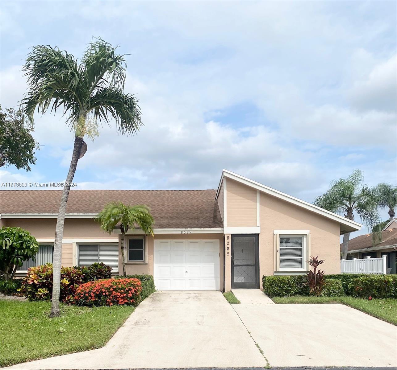 8089  Sweetbriar Way #8089 For Sale A11713699, FL