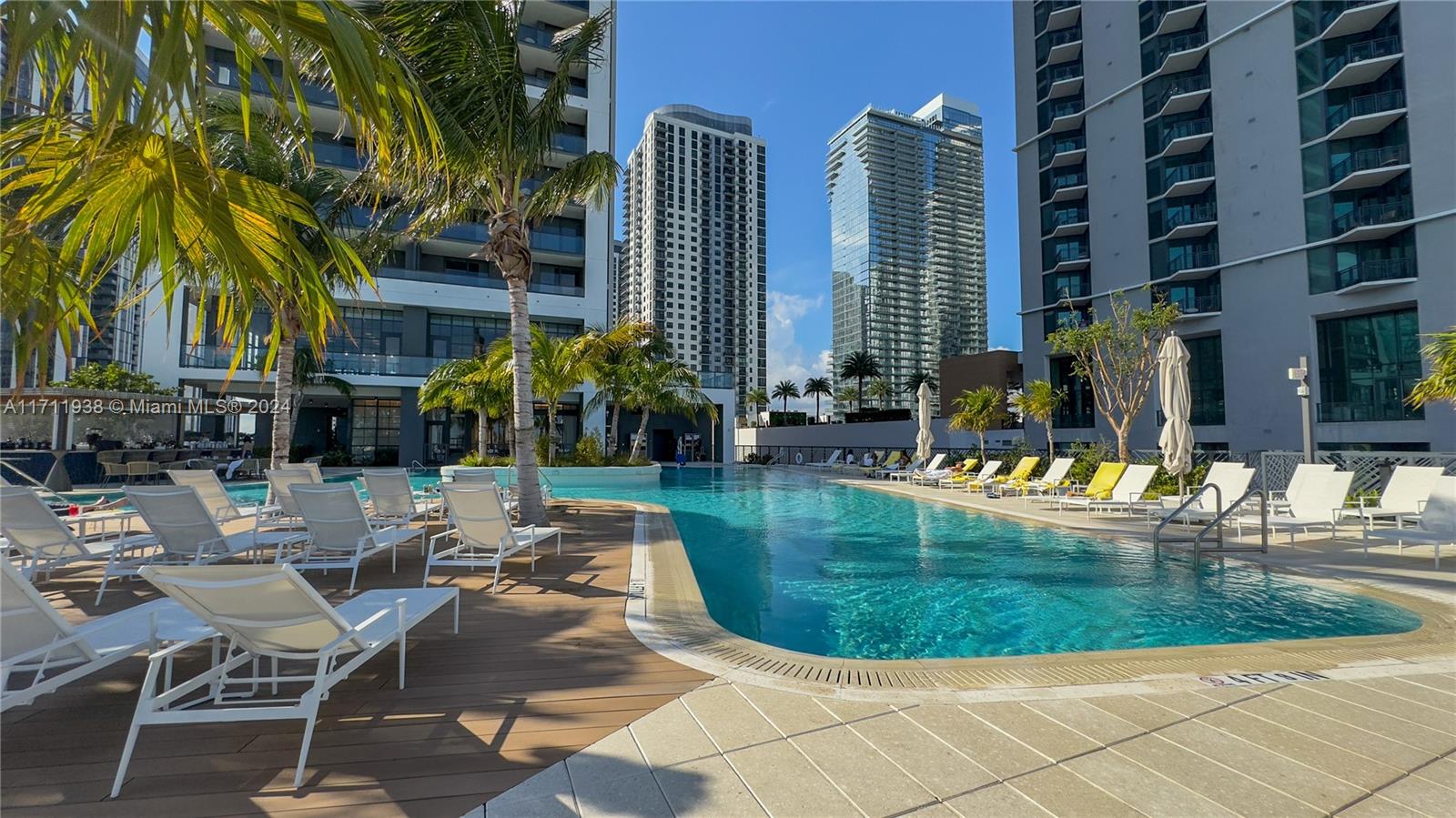 601 NE 1st Ave #2409, Miami, Florida image 35