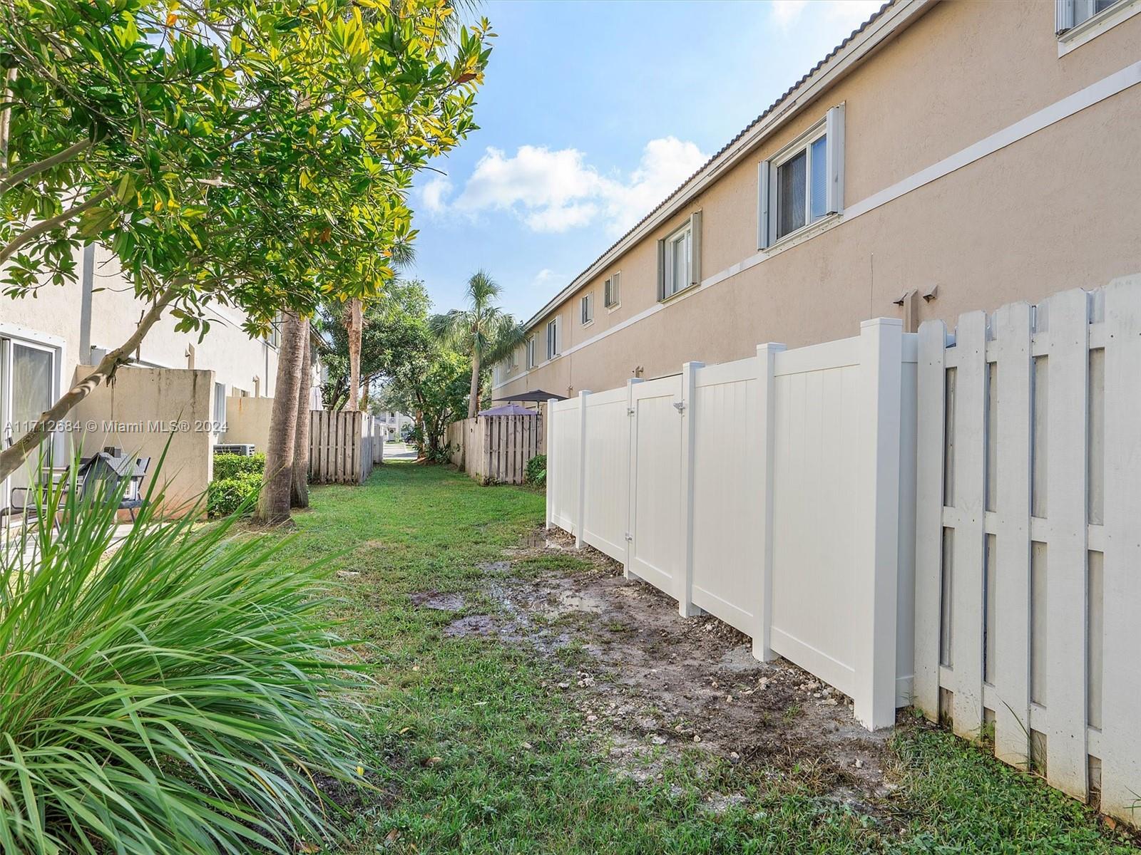 2236 NW 171st Ter, Pembroke Pines, Florida image 26