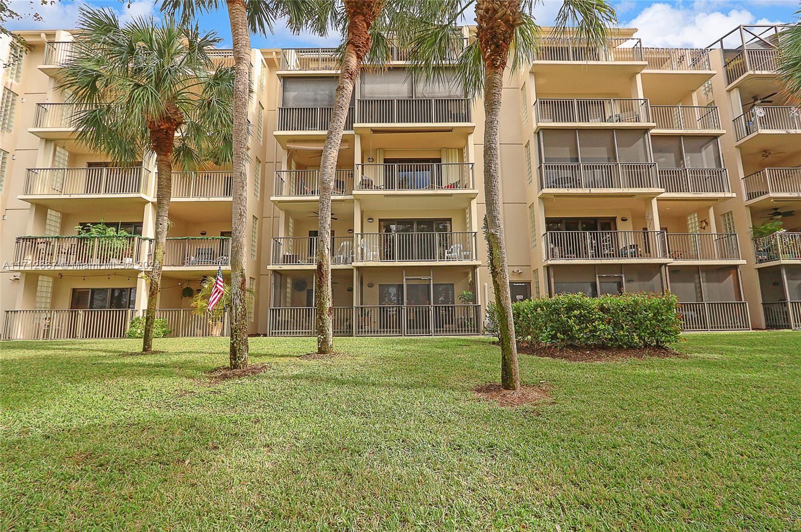 1001 Seafarer Cir #104, Jupiter, Florida image 25