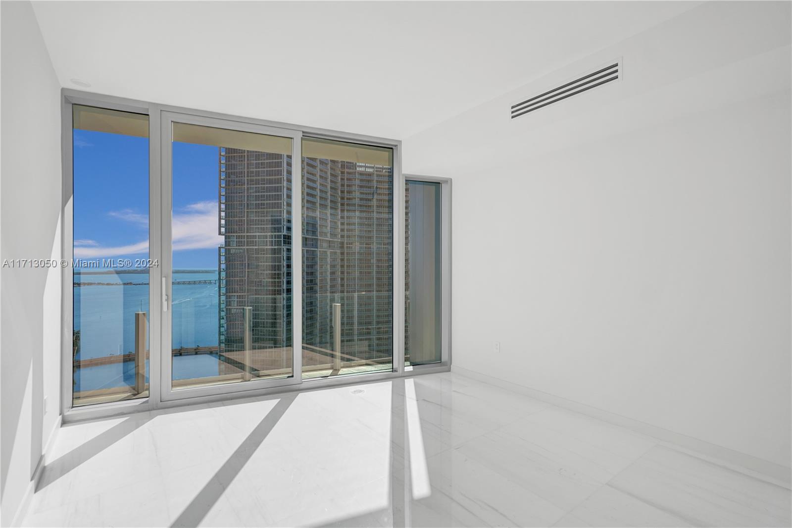 300 Biscayne Blvd Way #3605, Miami, Florida image 25