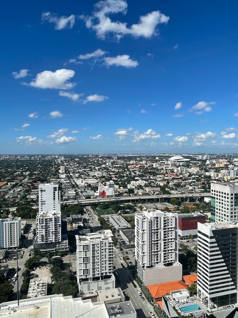 55 SW 9 ST #4208, Miami FL 33130