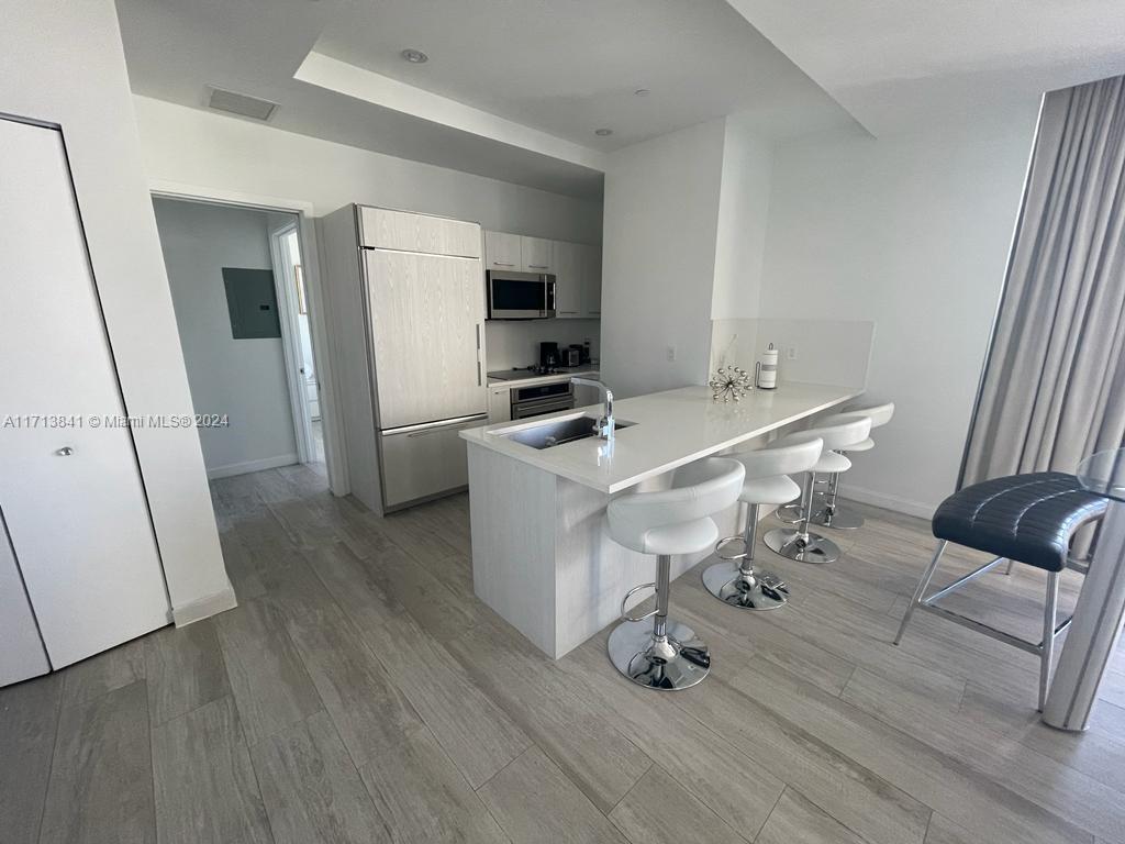 55 SW 9 ST #4208, Miami FL 33130