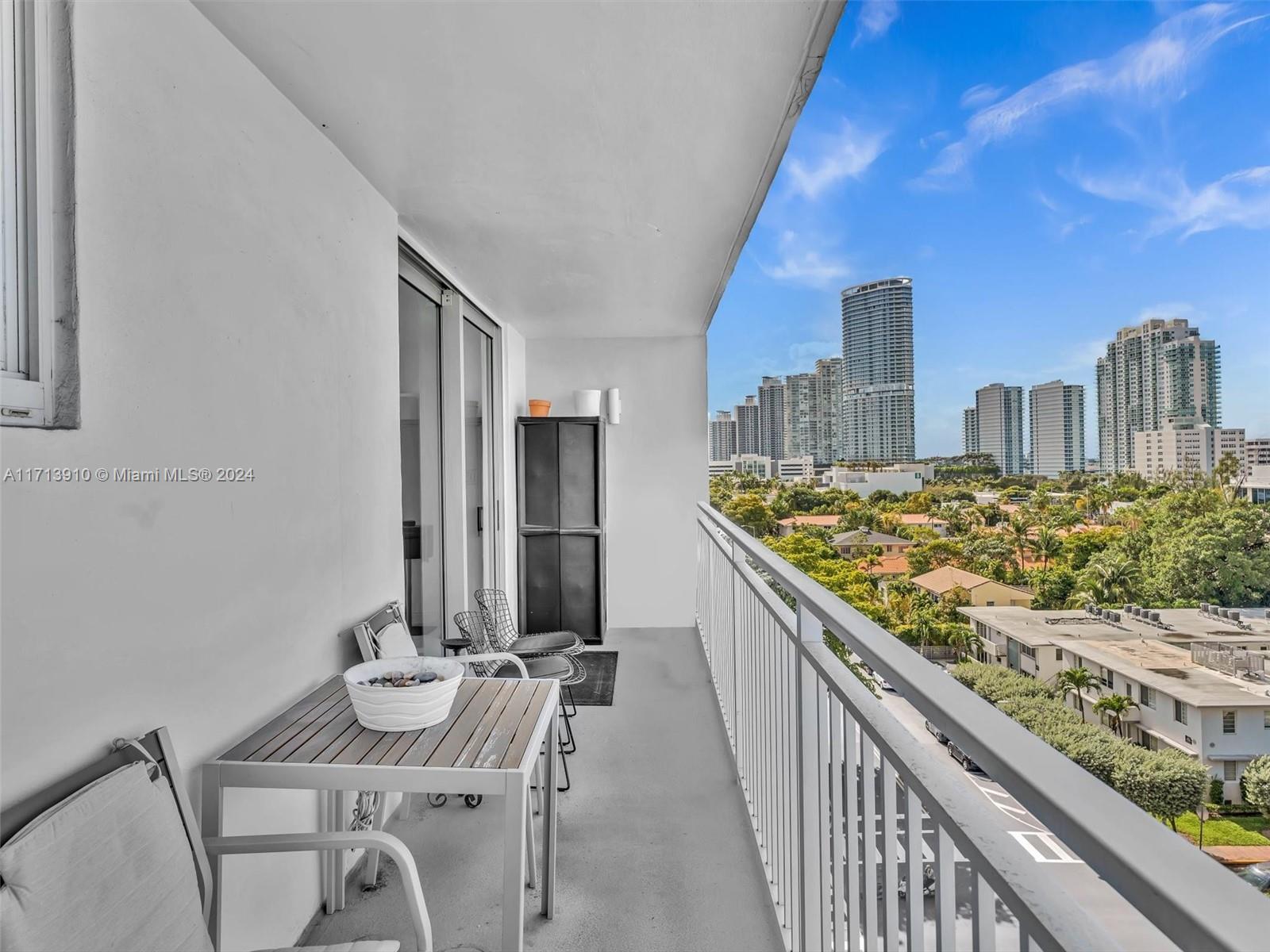 1045 10th St #906, Miami Beach, Florida image 24