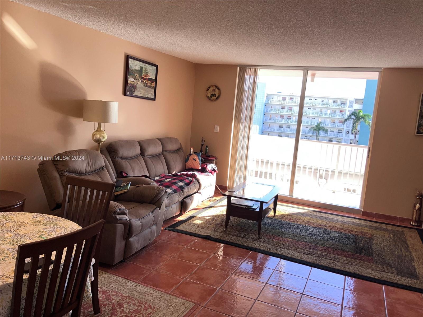 3161 S Ocean Dr #409, Hallandale Beach, Florida image 7