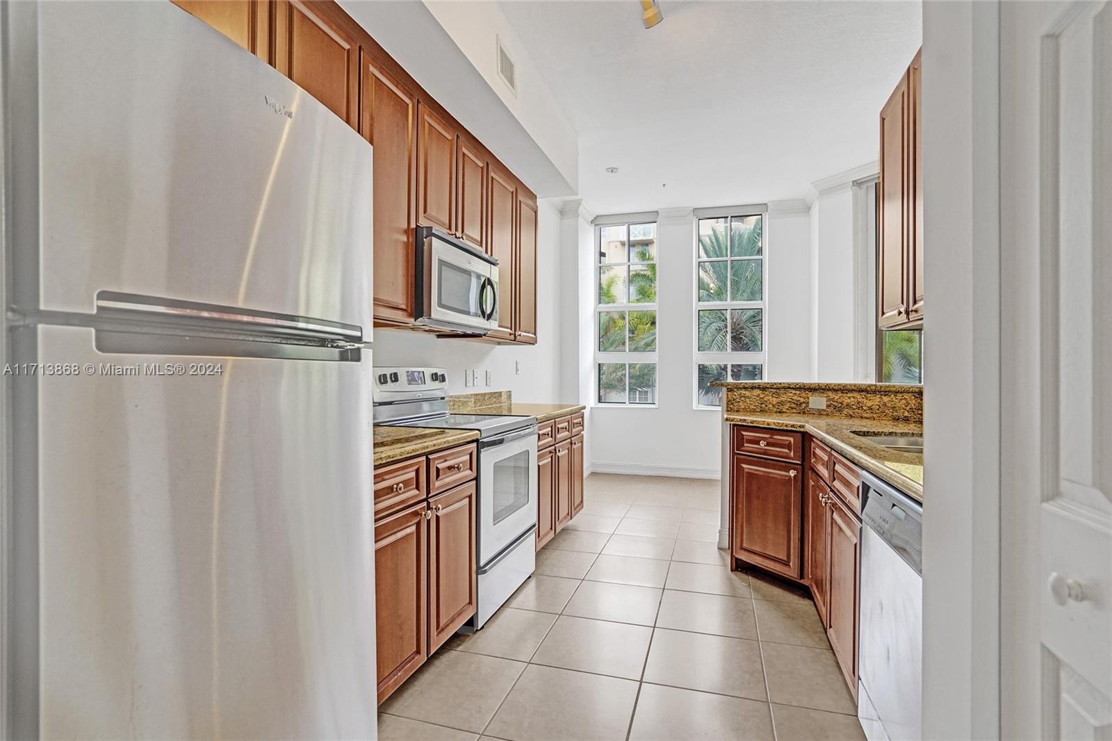 Listing Photo 11