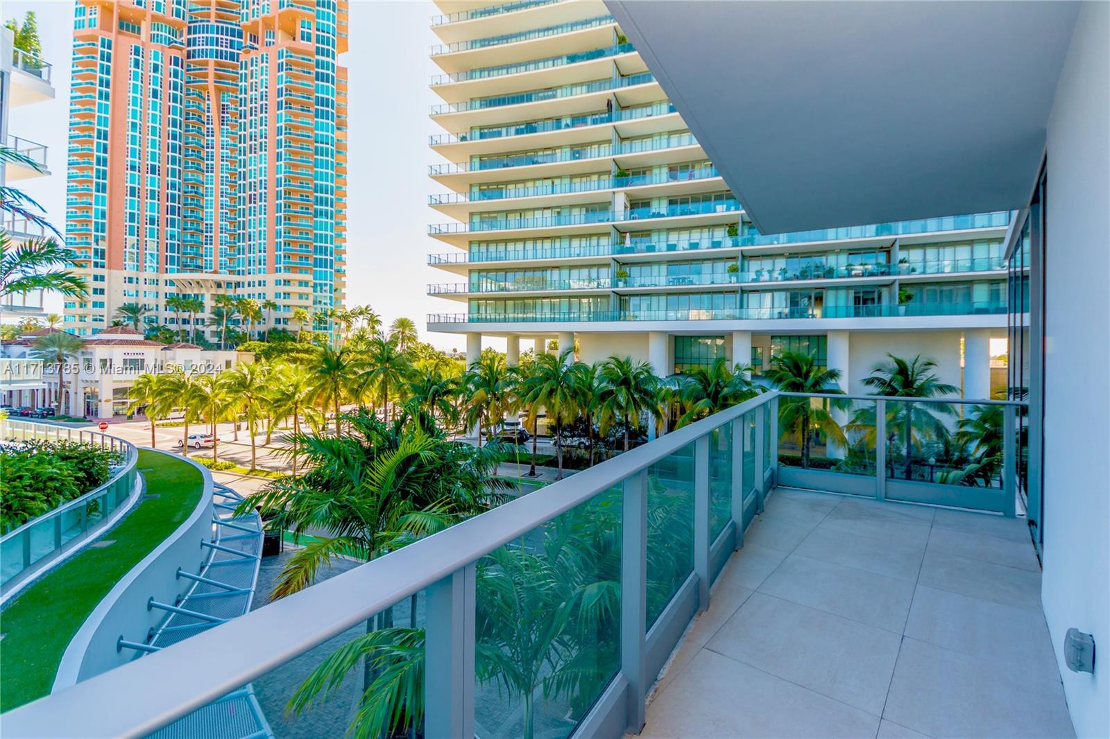 801 S Pointe Dr #303, Miami Beach, Florida image 27