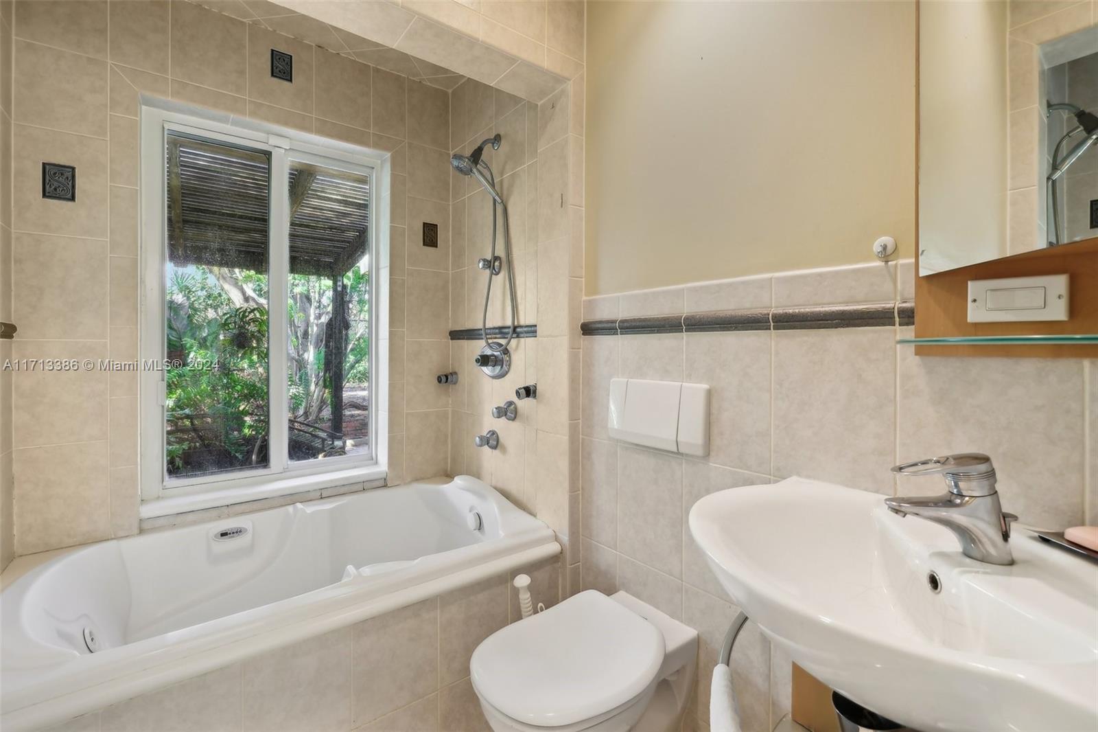 1421 SW 1st Ter, Deerfield Beach, Florida image 23