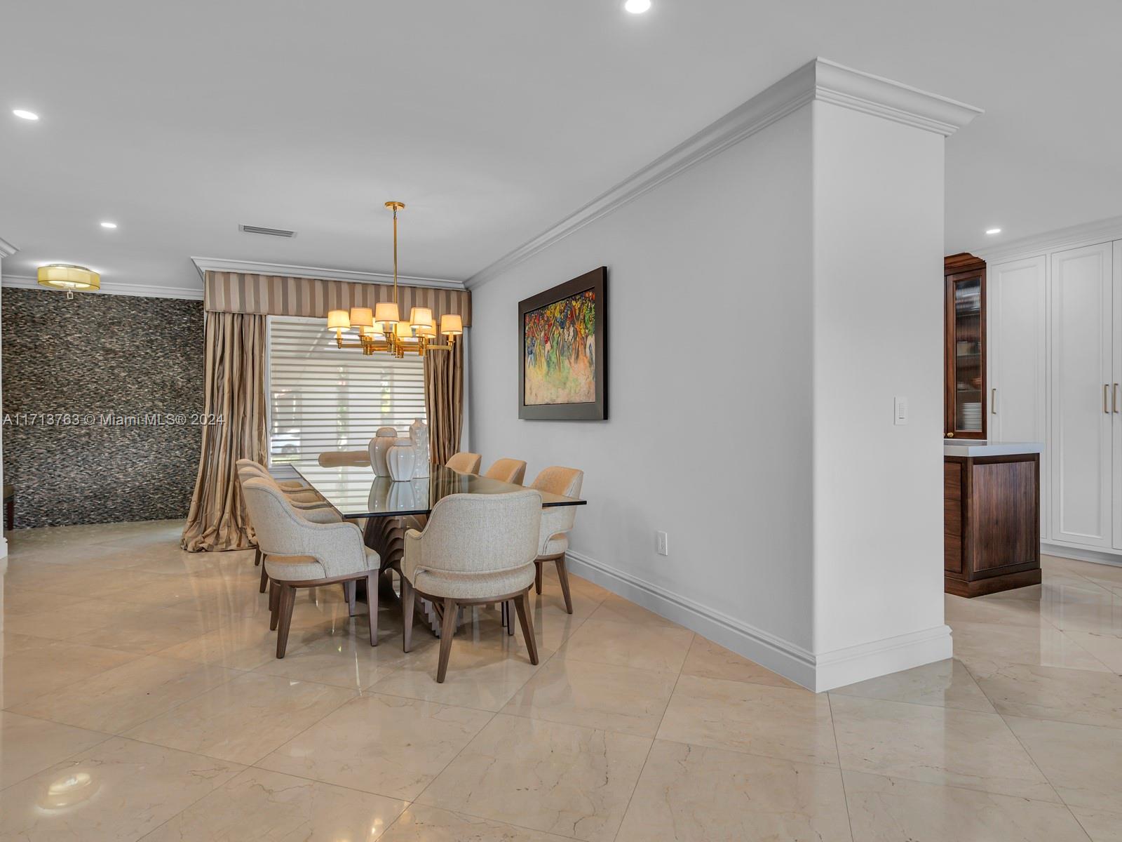 16111 W Troon Cir, Miami Lakes, Florida image 18