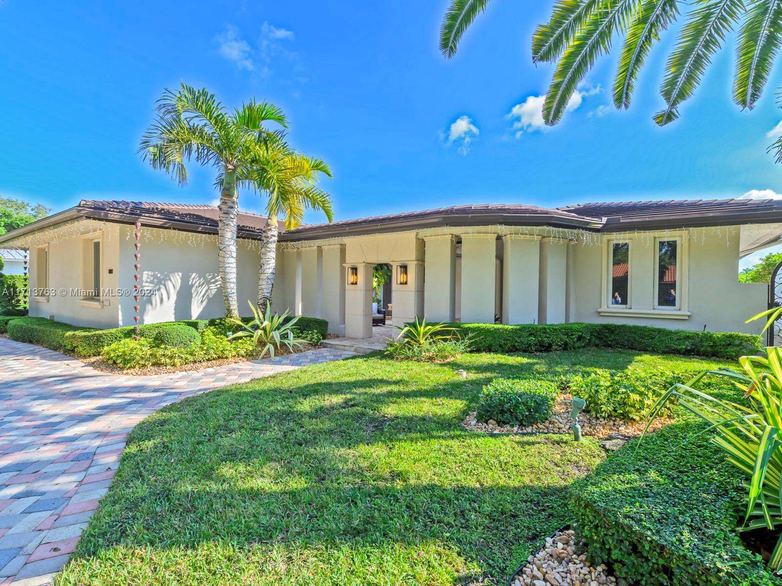 16111 W Troon Cir, Miami Lakes, Florida image 42