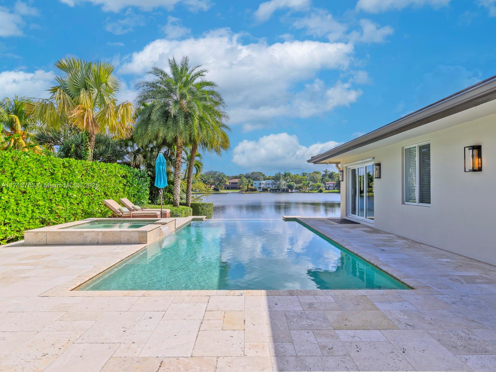 16111 W Troon Cir, Miami Lakes, Florida image 7