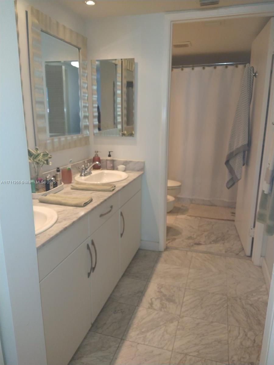 9341 Collins Ave #806, Surfside, Florida image 17