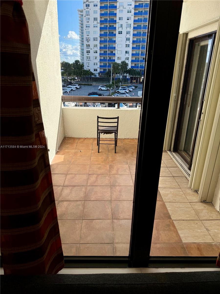 406 Poinciana Dr #1725, Sunny Isles Beach, Florida image 23