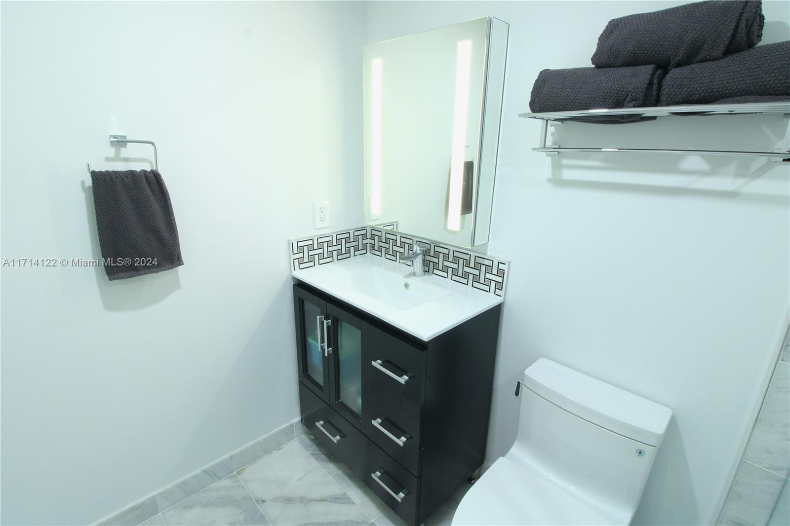 Listing Photo 33