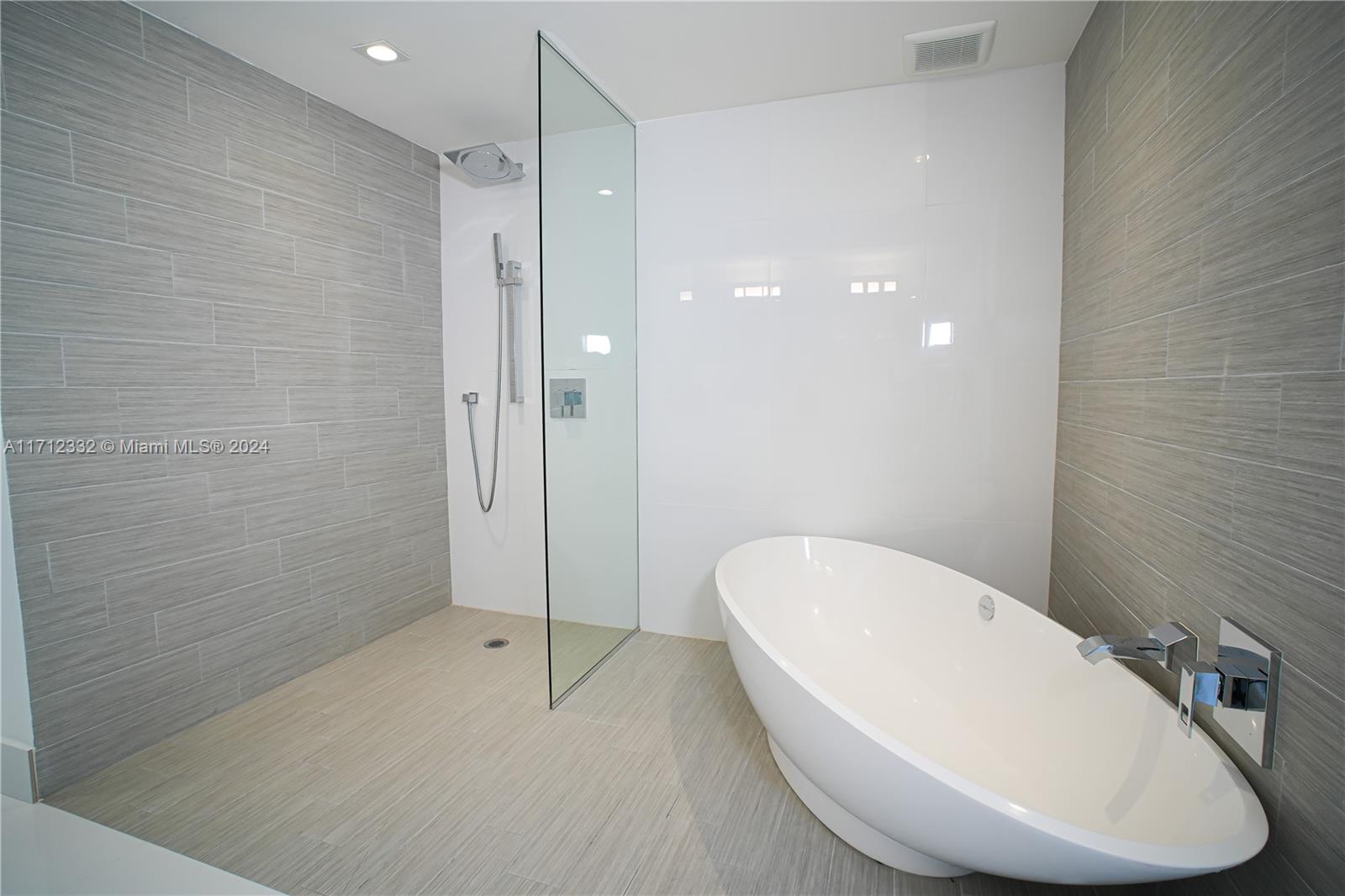 300 Sunny Isles Blvd #4-1603, Sunny Isles Beach, Florida image 38