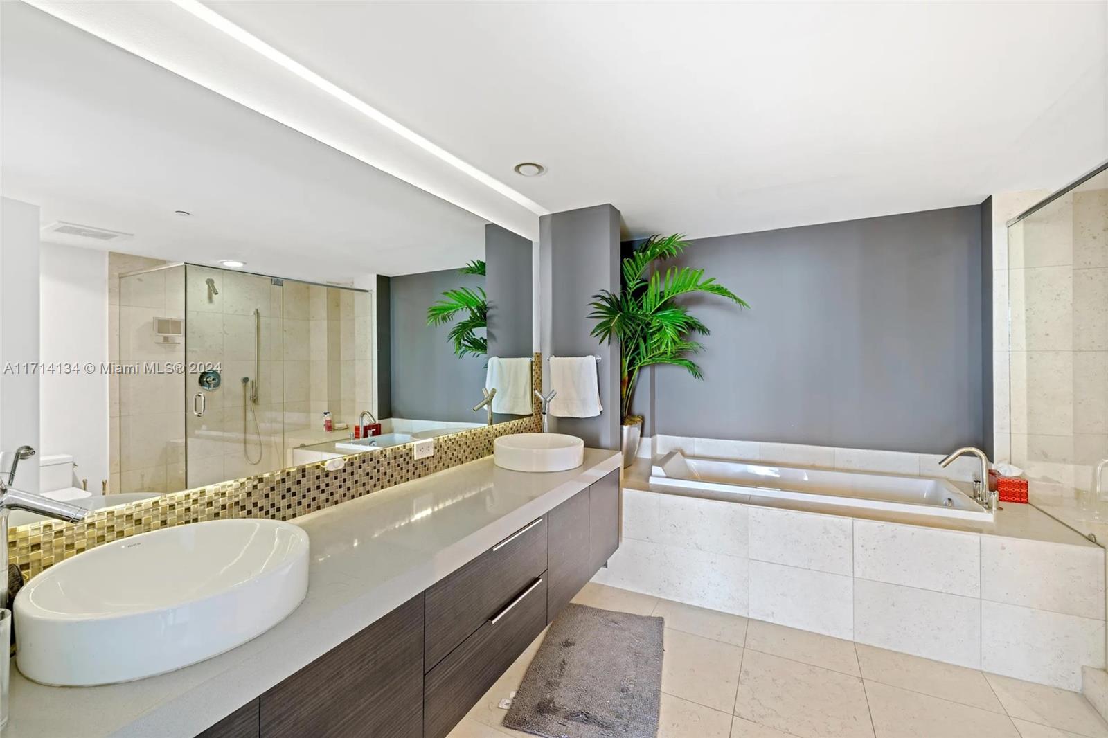 495 Brickell Ave #4805, Miami FL 33131