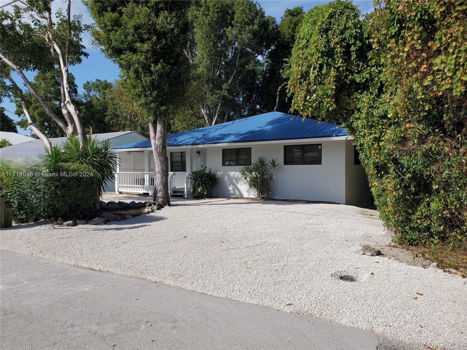 252 Bay Dr, Key Largo, Florida image 2