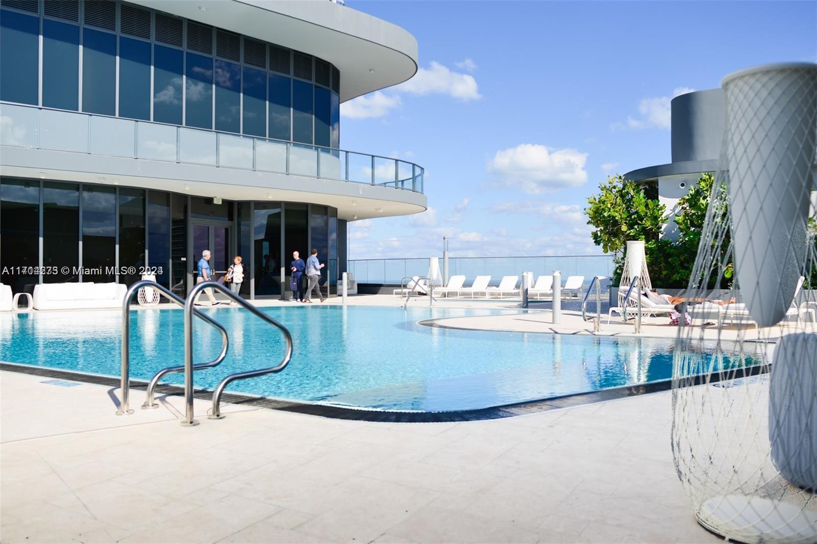 1000 Brickell Plaza #2907, Miami FL 33131