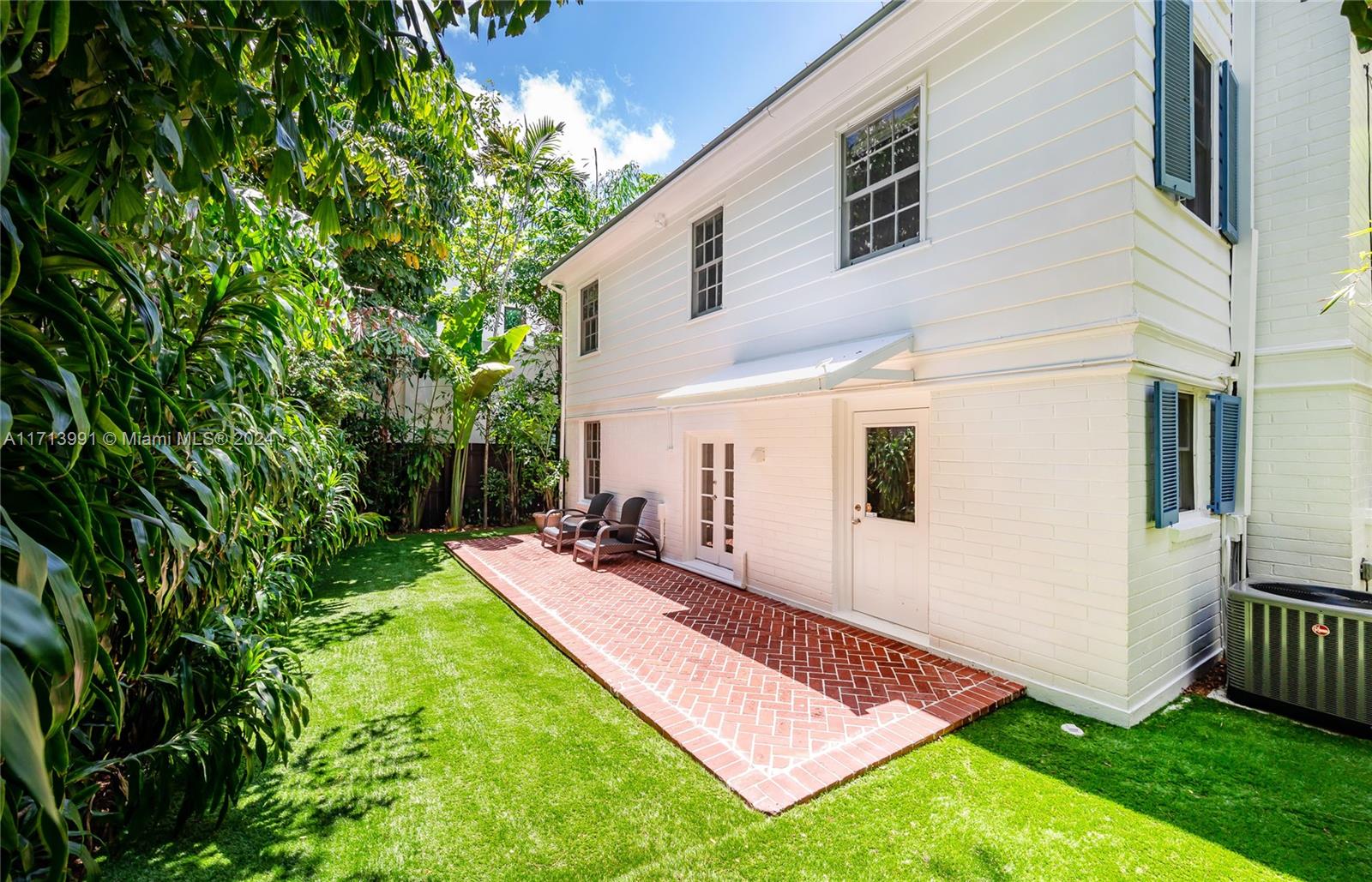 3569 Avocado Ave, Coconut Grove, Florida image 16