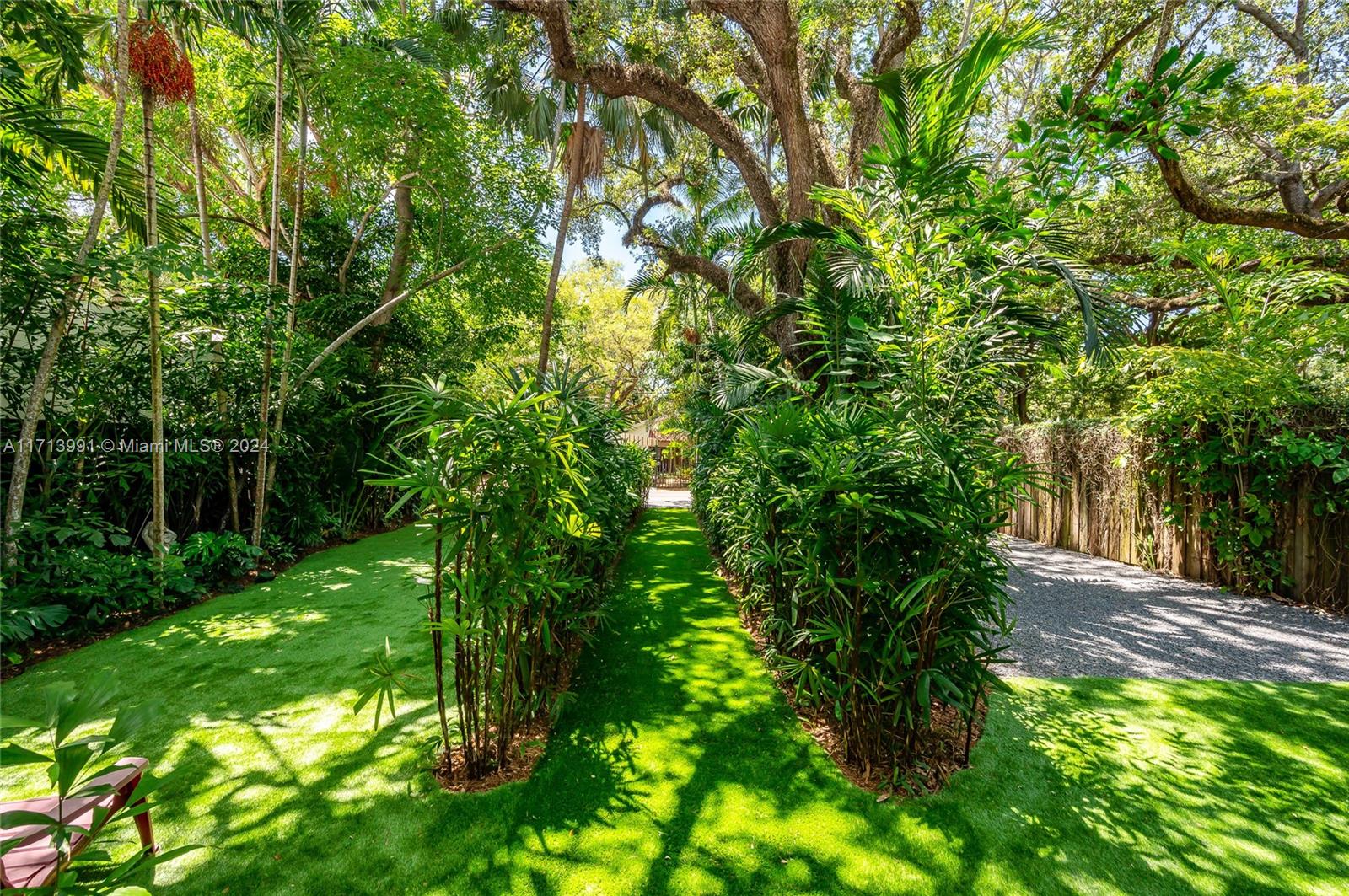 3569 Avocado Ave, Coconut Grove, Florida image 21